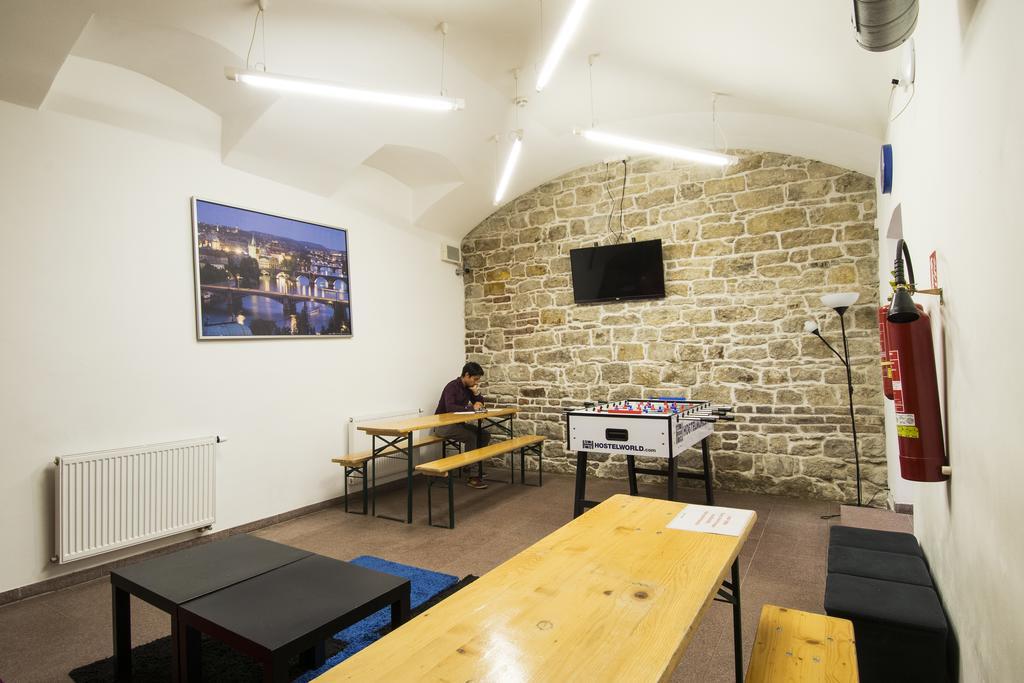 Hostel Safestay Charles Bridge Praha
