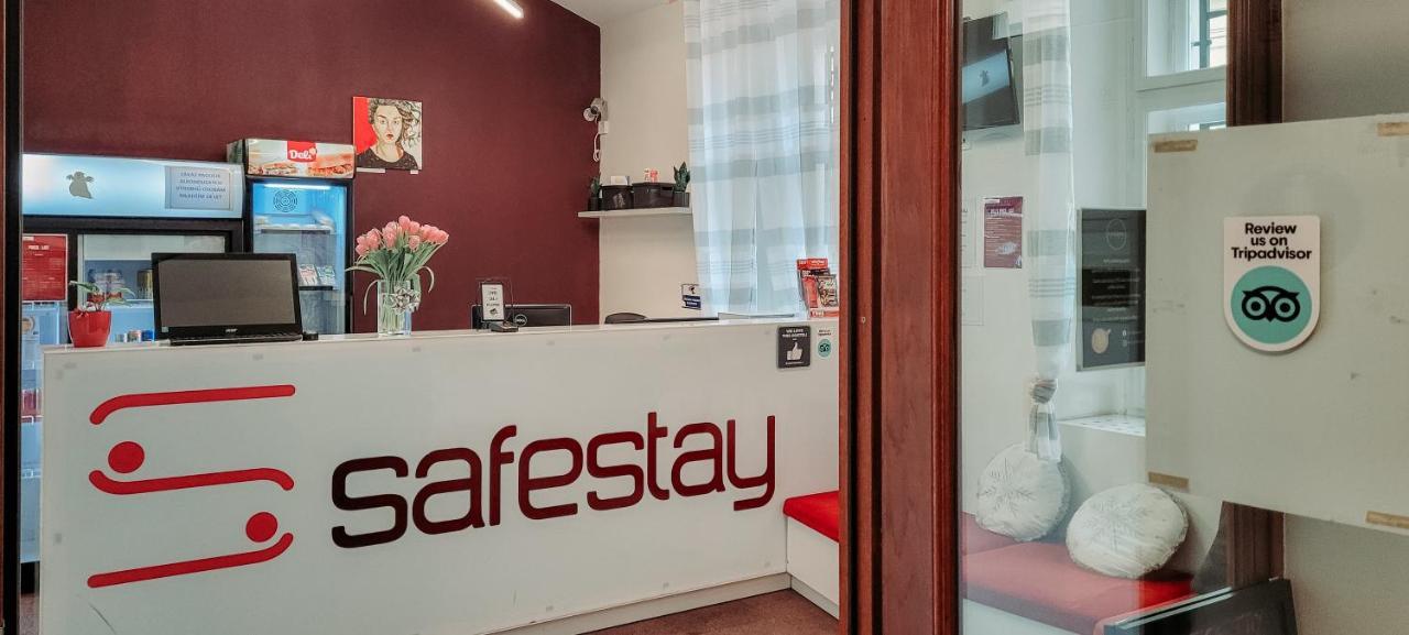 Safestay Charles Bridge Hostel *