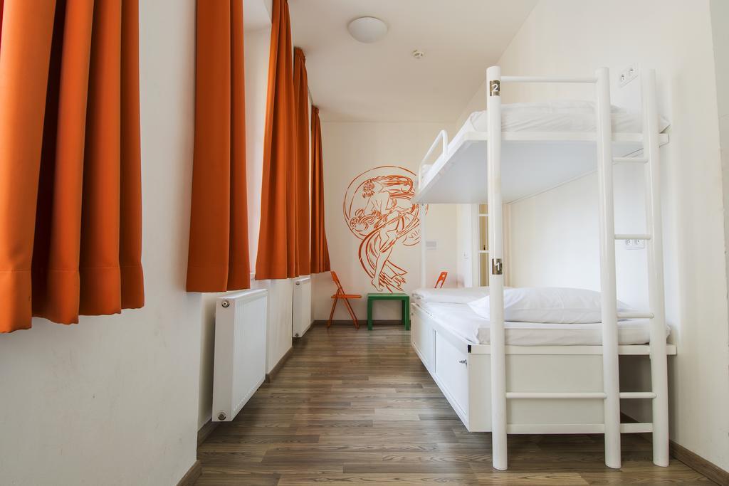 Safestay Charles Bridge Hostel Praag